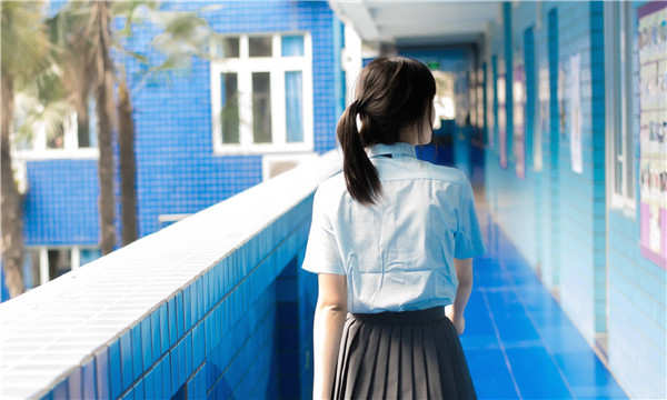 夏河如何找到一个可以帮助我生孩子的女人？