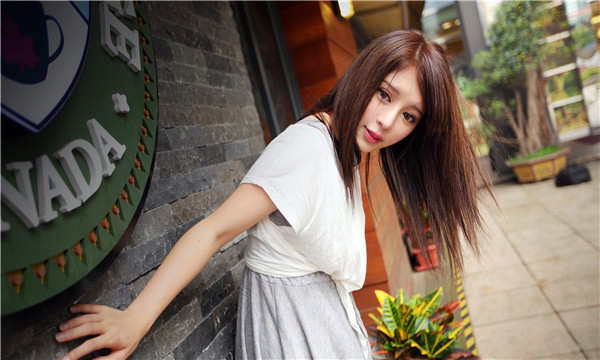 夏河想找一个女性生孩子给报酬-｛找个女人生孩子多少钱｝