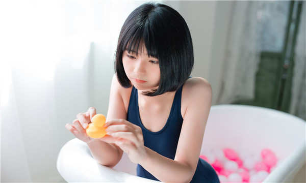 夏河标题：全面解读供卵试管代怀生子费用，助力不孕不育家庭实现梦想