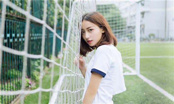 夏河标题：揭开正规试管助孕费用，帮您实现代怀生子的梦想